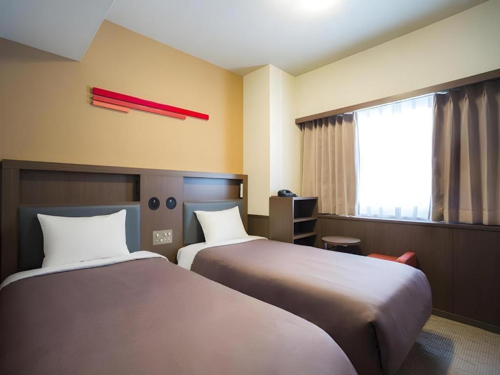 ホテル 新阪急ホテル 4*