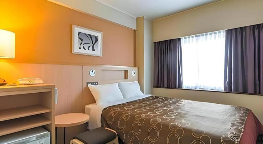 新阪急ホテル 4* 大阪市