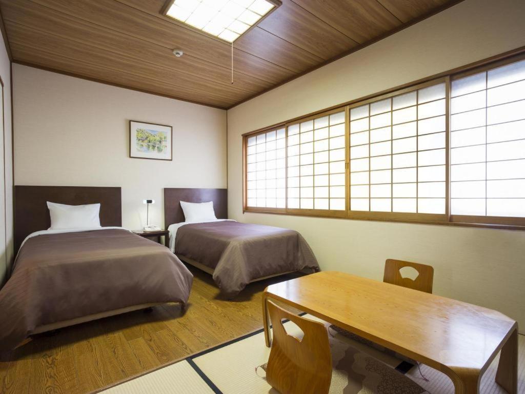 New Hankyu 4*